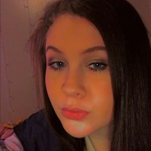 Meet your Posher, Sierra